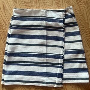 Loft mini skirt size 8